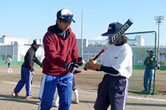 岩倉中学校ソフトボール部ソフトボール教室